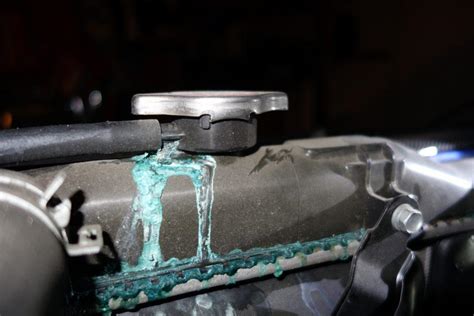 antifreeze leak|How to Tell if Your Coolant is Leaking: Signs and Tools for Quick。